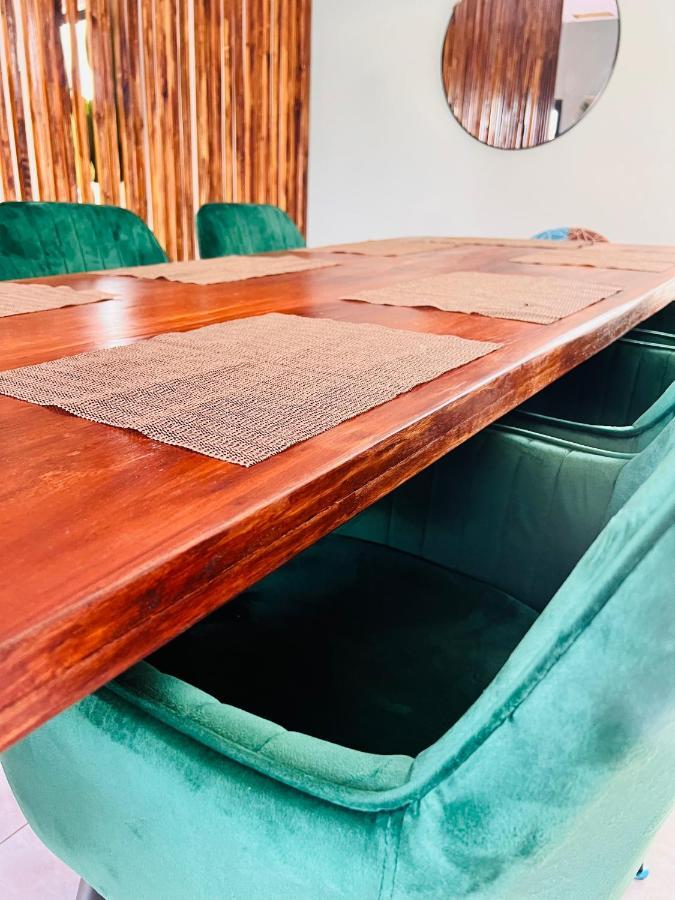 Signature Boutique Guesthouse Maun Extérieur photo